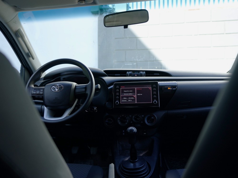 Toyota Hilux DX — foto 9